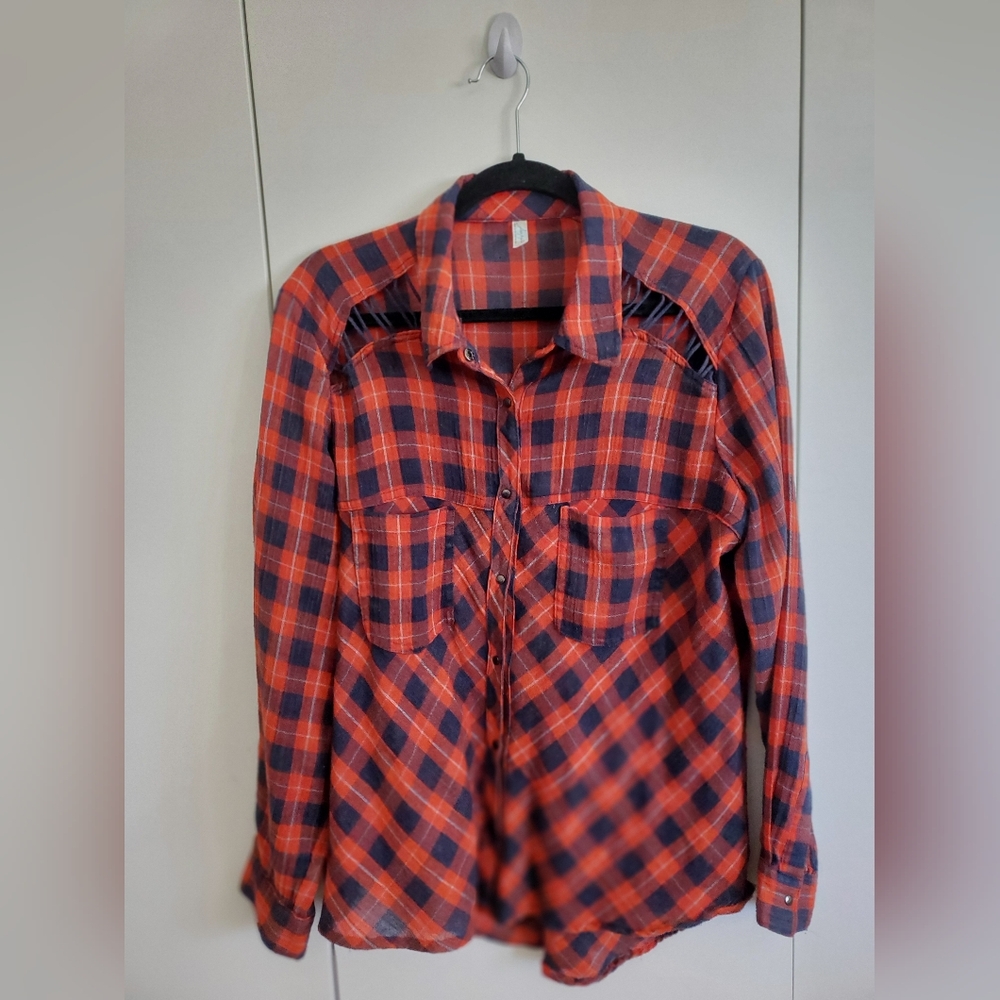 Free People button Up Size M